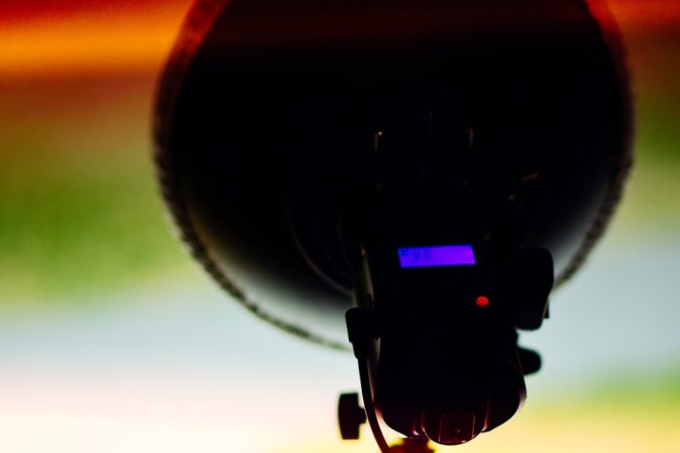 Capturing Moments: The Art of Choosing the Right Photography Equipment